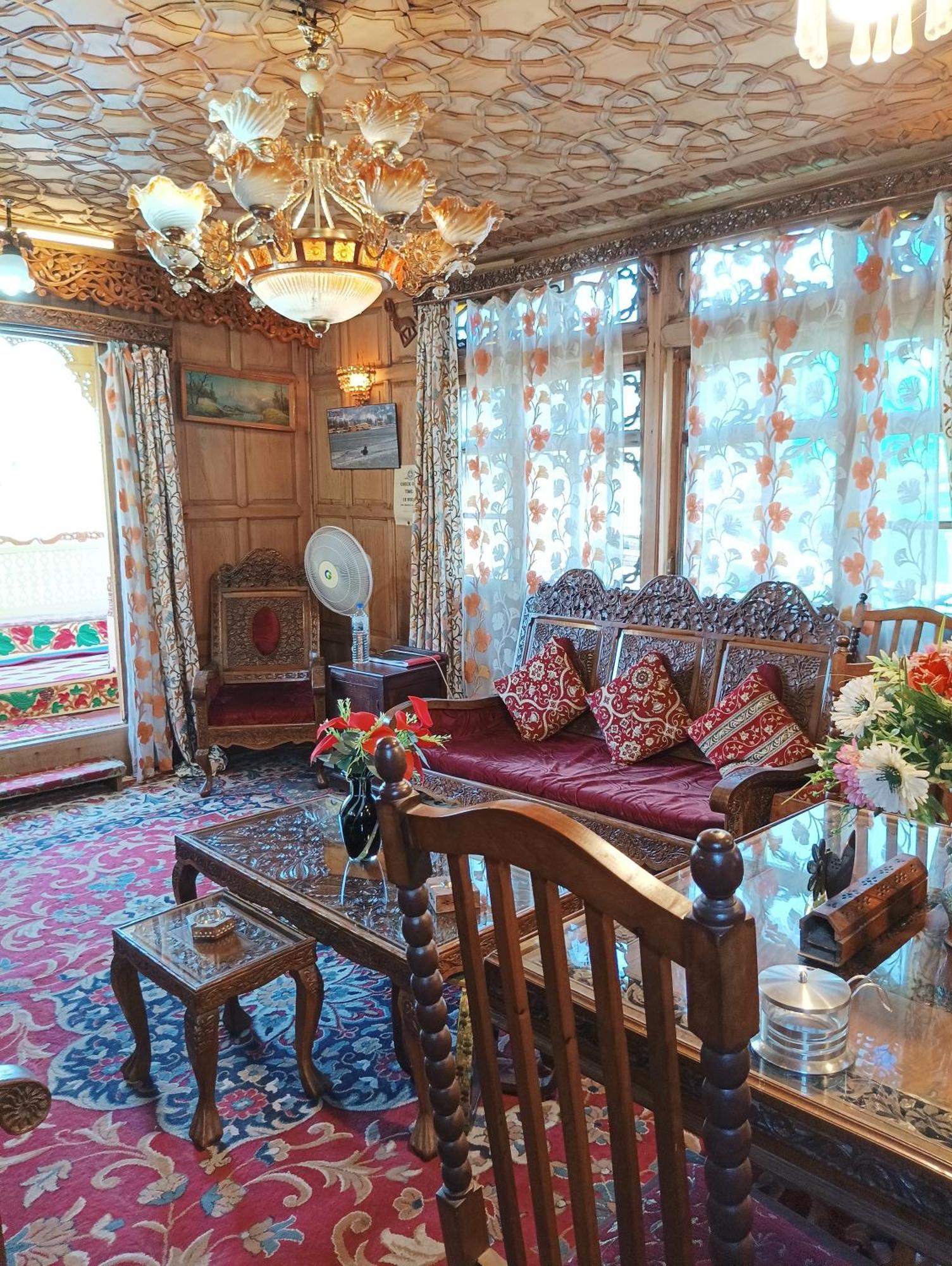 מלון Srīnagar New Minar Group Of Houseboats מראה חיצוני תמונה