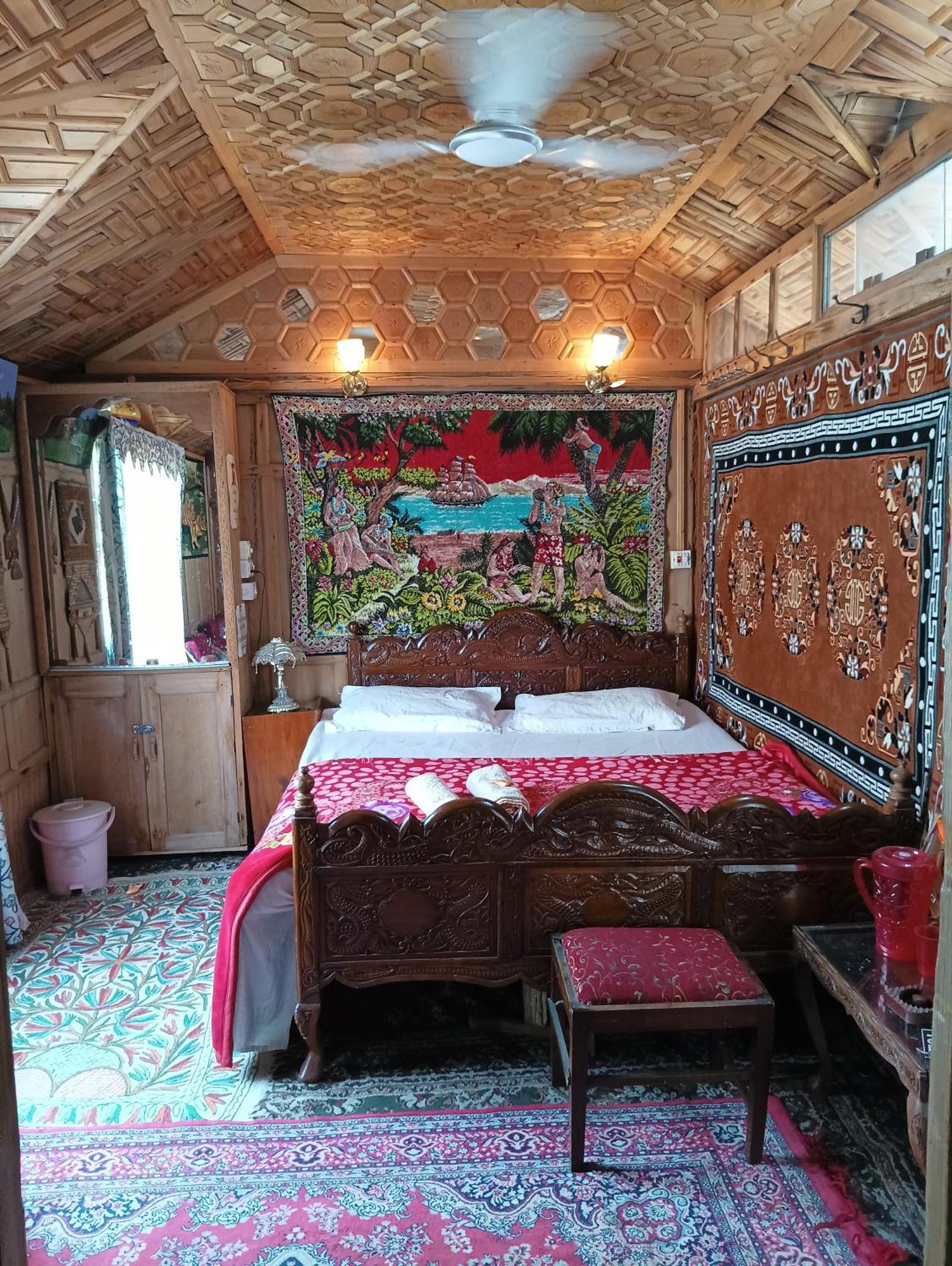 מלון Srīnagar New Minar Group Of Houseboats מראה חיצוני תמונה